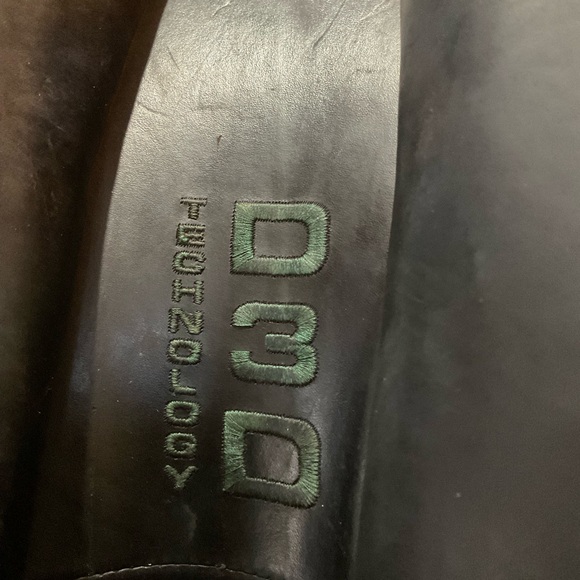 Devoucoux Chiberta Saddle 17.5 inch seat, 2013, cover and two girths, rich brown - Picture 6 of 16